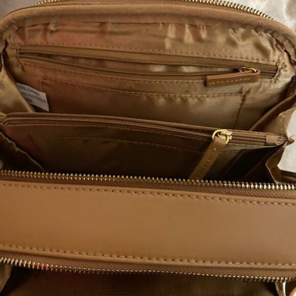 Joy & Iman Tan leather crossbody purse - Picture 3 of 6